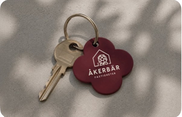 &Aring;kerb&auml;rs nyckelring med nyckel